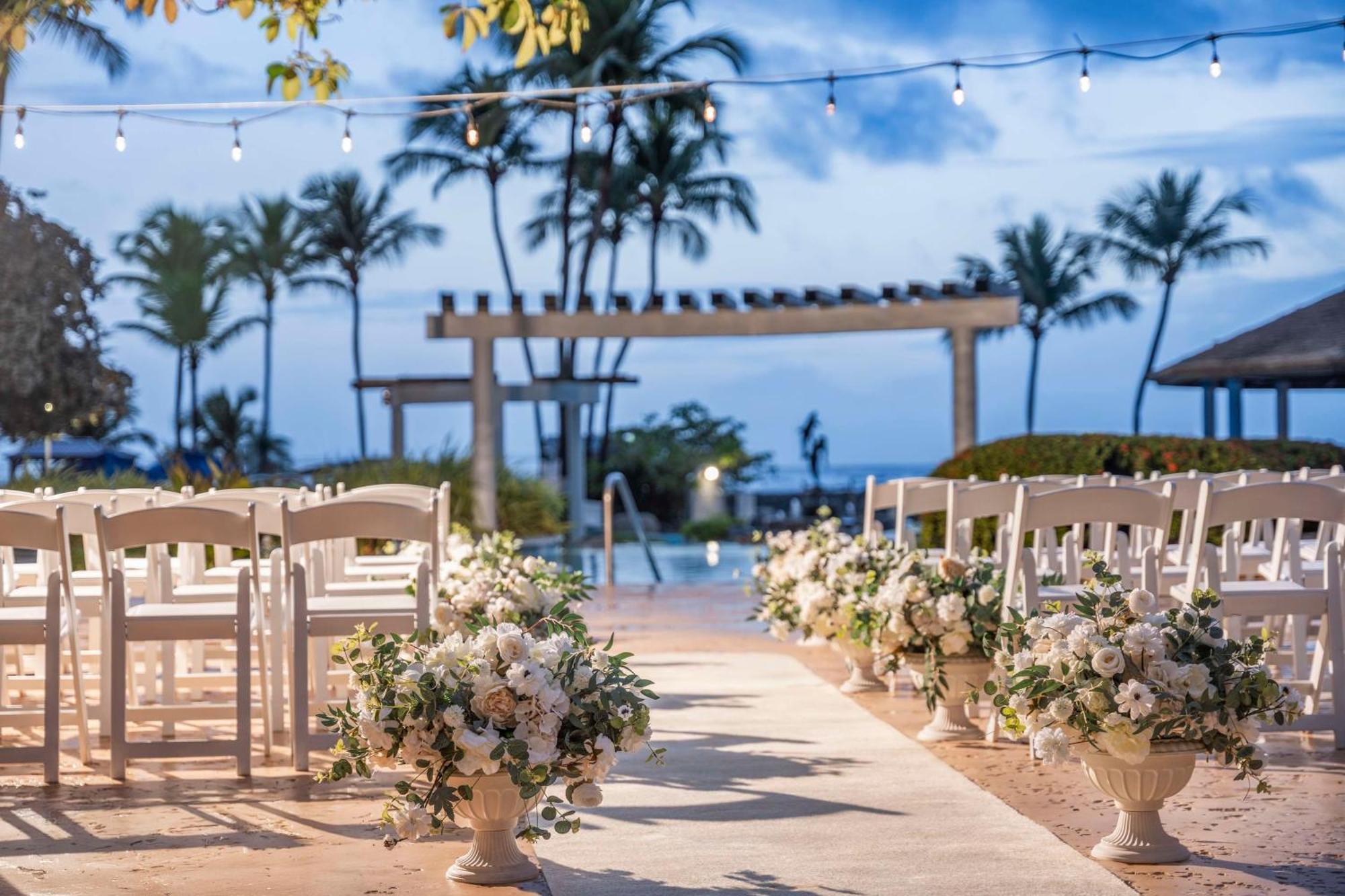 Embassy Suites by Hilton Dorado del Mar Beach Resort Exterior foto